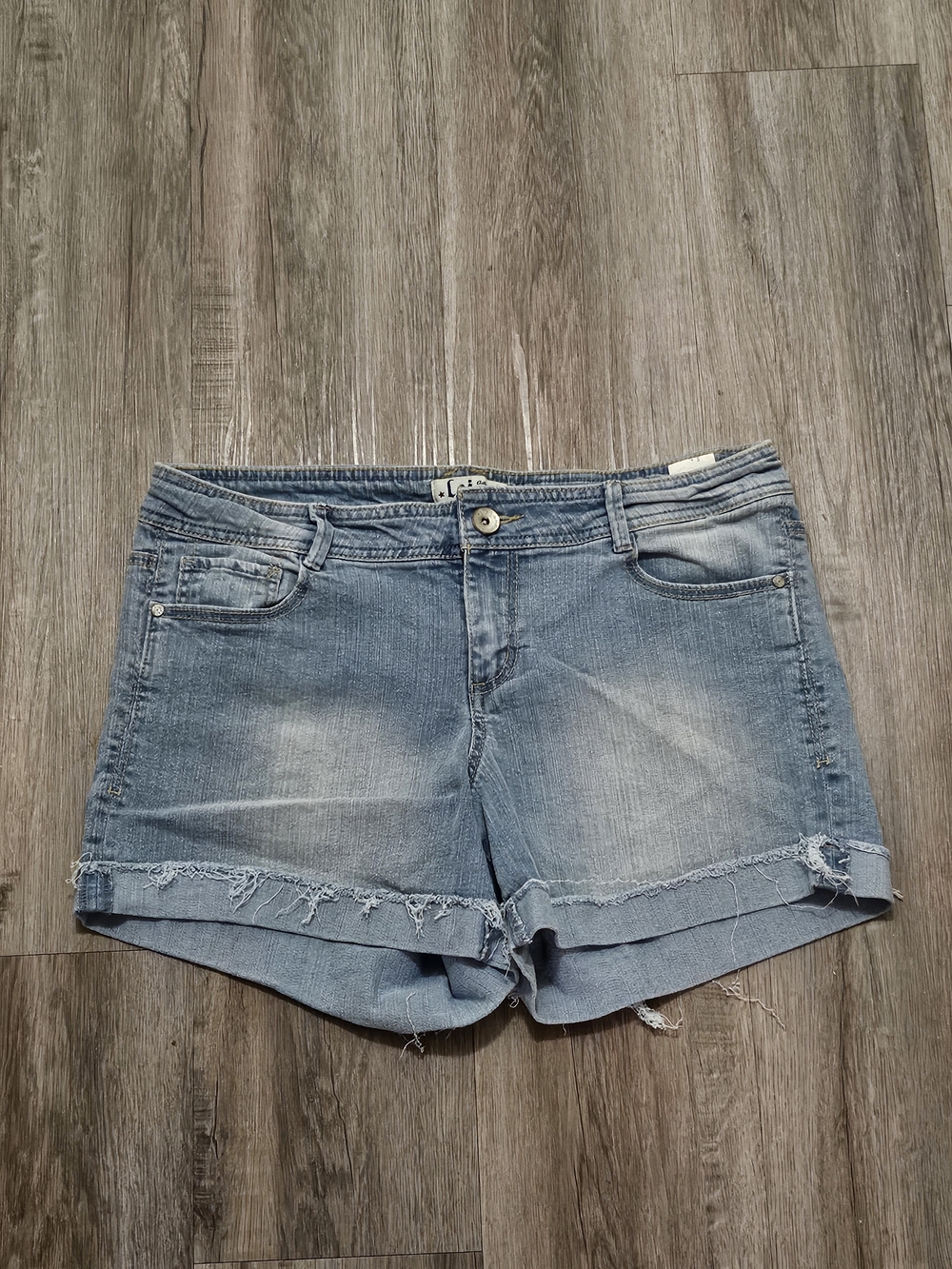 lei Light Blue Distressed Rolled-Hem Jean Shorts